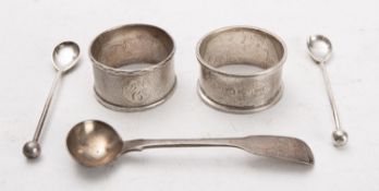 A small group of silver, comprising of t