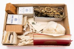 Assorted collectables, including pieces