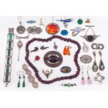 An interesting mixed lot of silver & costume jewellery,