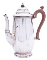 A George V silver coffee pot, maker's mark rubbed, Birmingham 1926, with a domed lid,