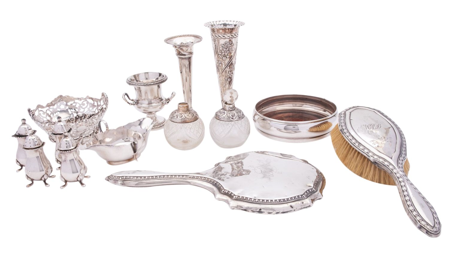 A group of silver items comprising:: a small urn by Elkington & Co Ltd,