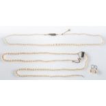 A mixed group of pearl jewellery, to include a single strand of graduated pearls,