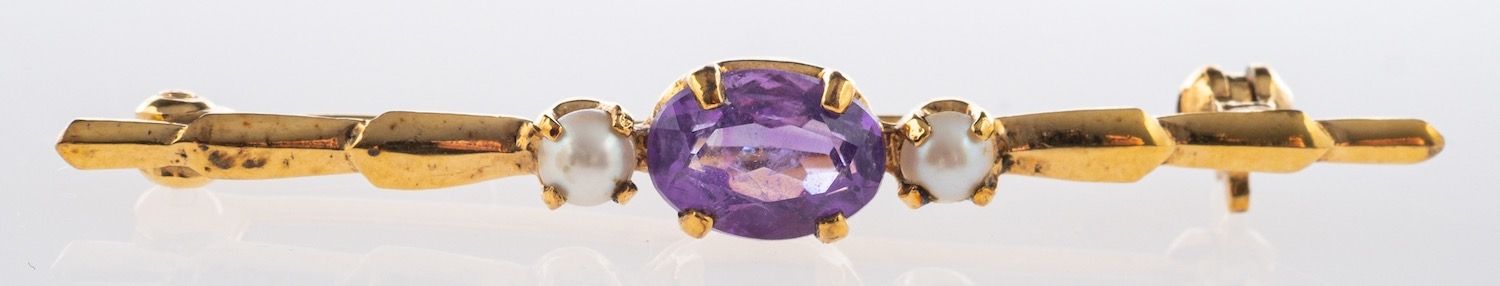 An amethyst pendant and brooch, a pendant/pearl enhancer, claw set with an oval mixed-cut amethyst, - Image 3 of 3