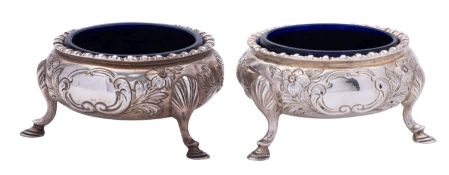 A pair of Victorian cauldron salts by Daniel & Charles Houle London 1852, each with gardoon rim,