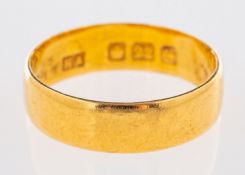 A 22ct yellow gold wedding band, UK hallmark, size K1/2 to L, 3.0grams.