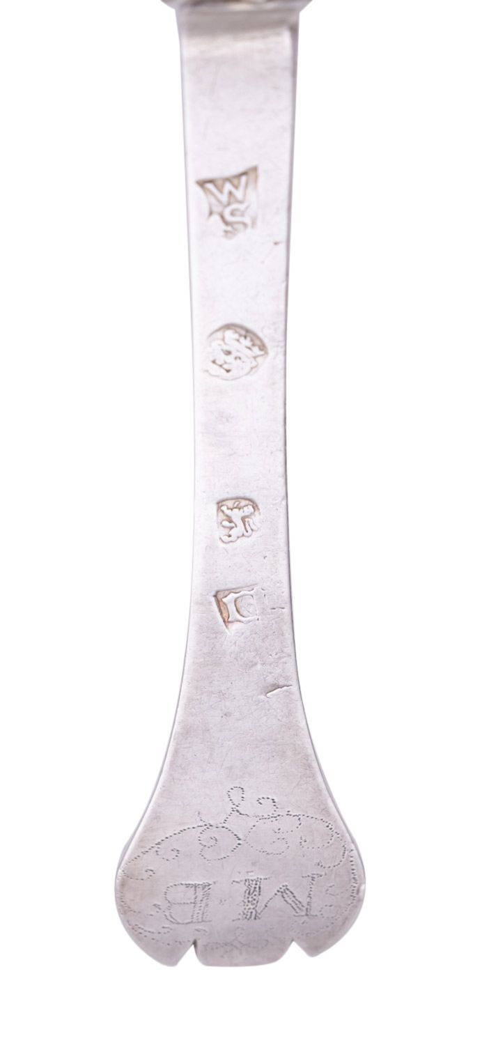 A William and Mary silver Trefid spoon by William Scarlett, London 1691, plain rat-tail, - Image 3 of 4