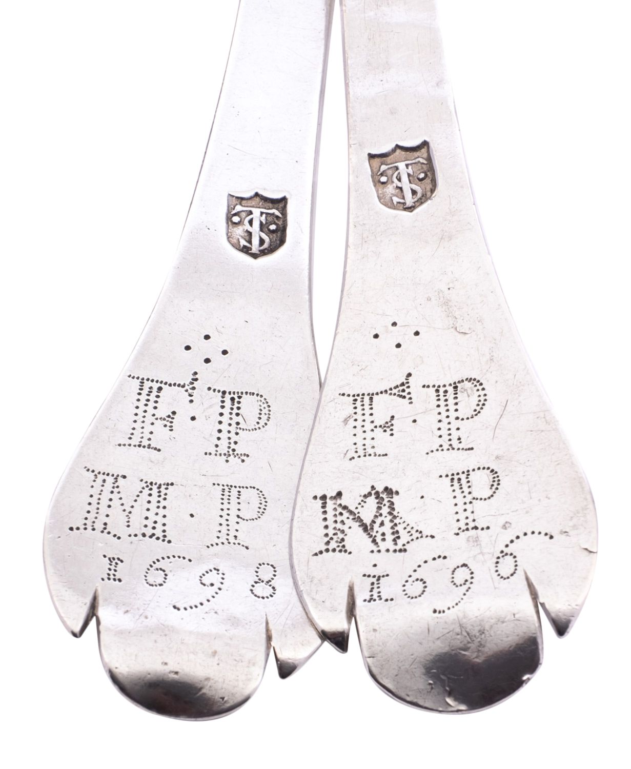 A pair of West Country provincial silver Trefid spoon Thomas Salter, Exeter circa 1695, - Image 2 of 4