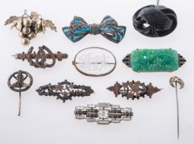 A mixed group of antique jewellery,