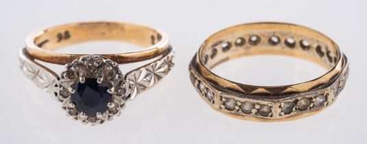 Two 9ct gold rings. including a sapphir