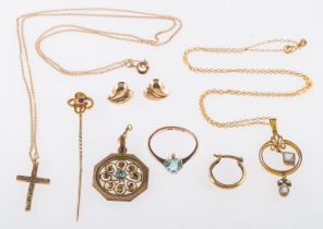 A mixed group of jewellery, to include a