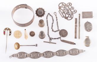 A mixed lot of silver and costume jewell