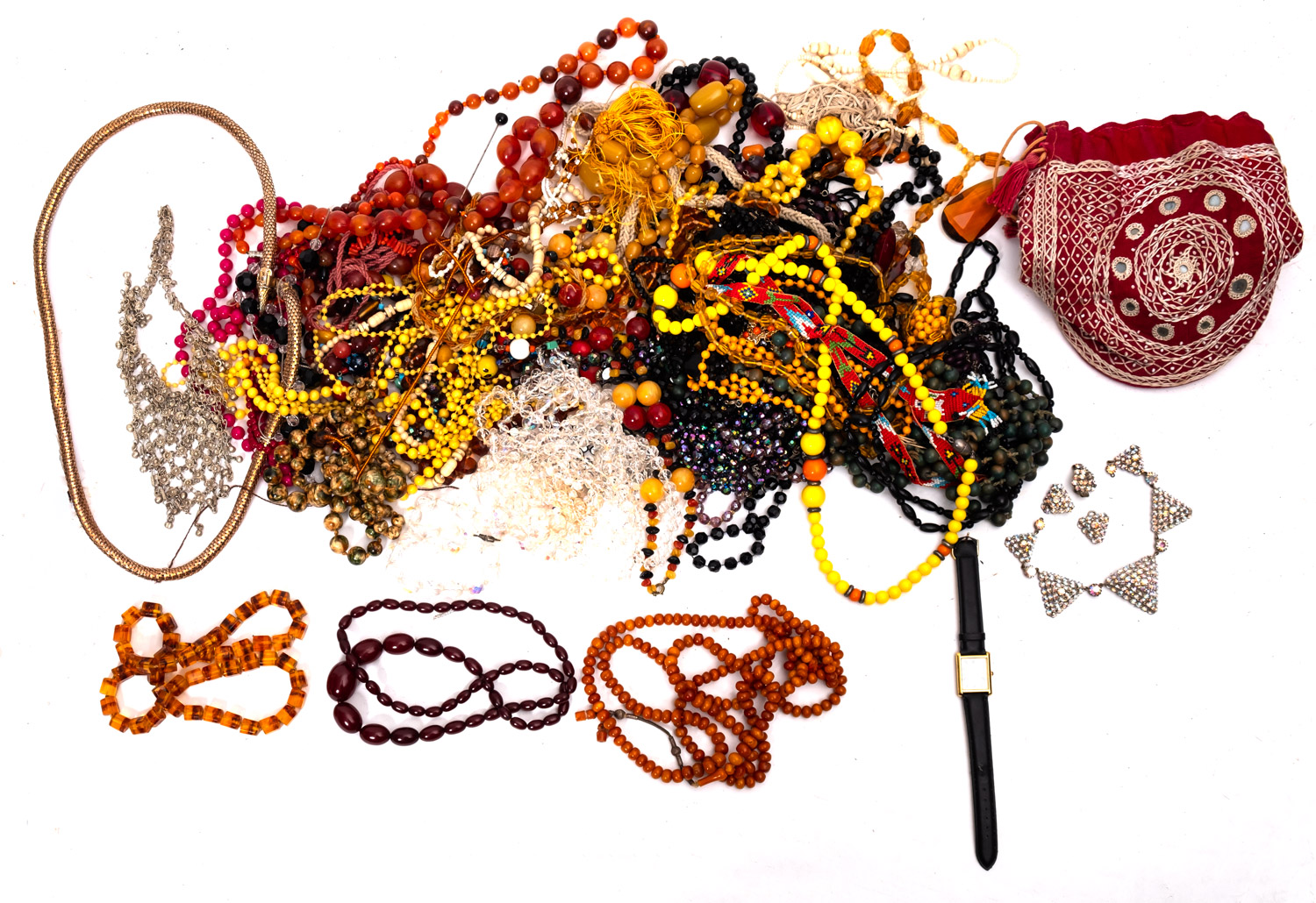 A quantity of various costume jewellery beads and prayer beads etc. - Image 4 of 4