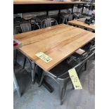 (2) Tables bois solide 48 x30 " QUANtITÉ X PRIX MISÉ