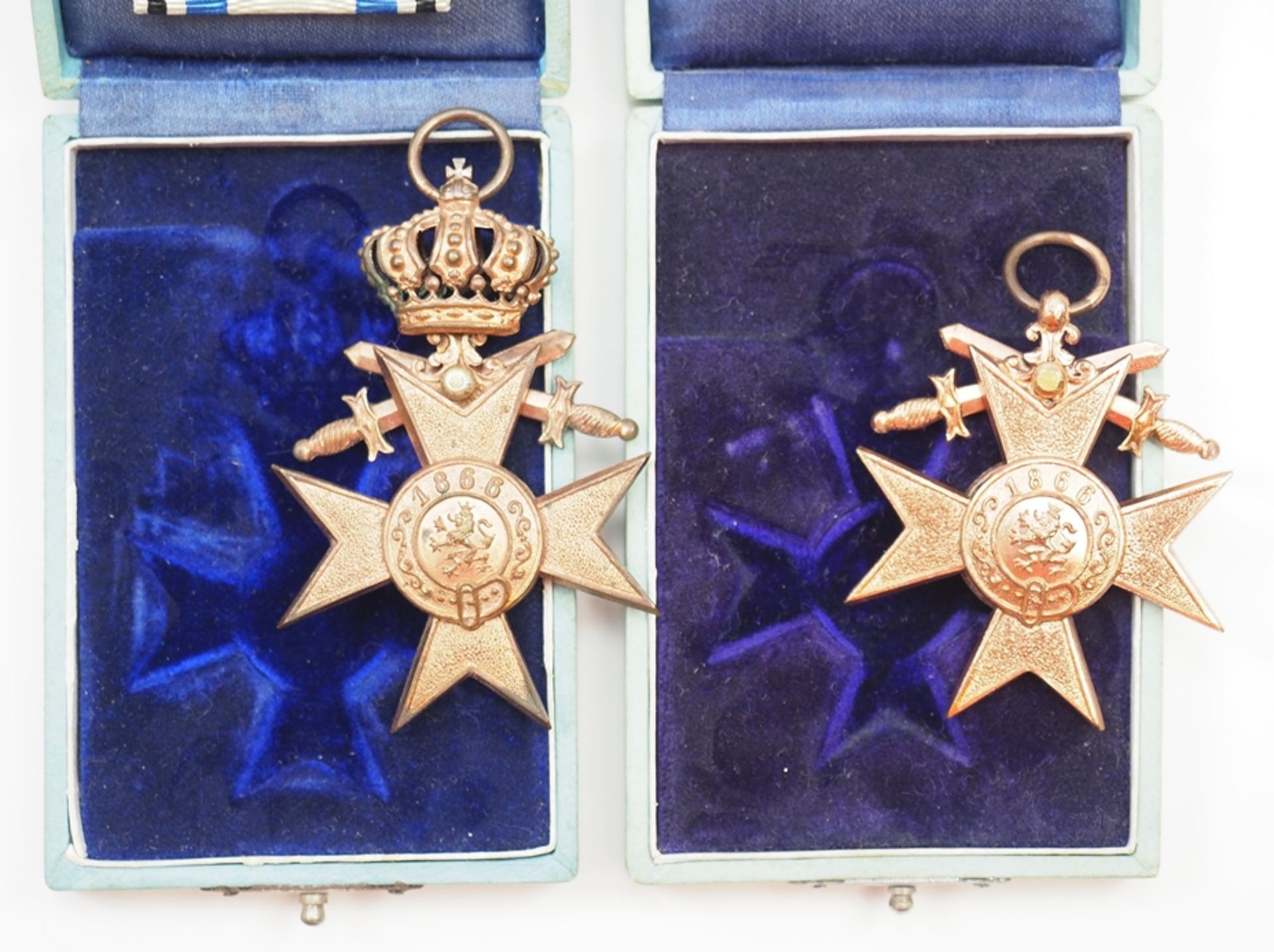 Bayern: Militär-Verdienstkreuz, 3. Klasse mit Krone und Schwertern / 3. Klasse mit Schwertern, im E - Image 3 of 4