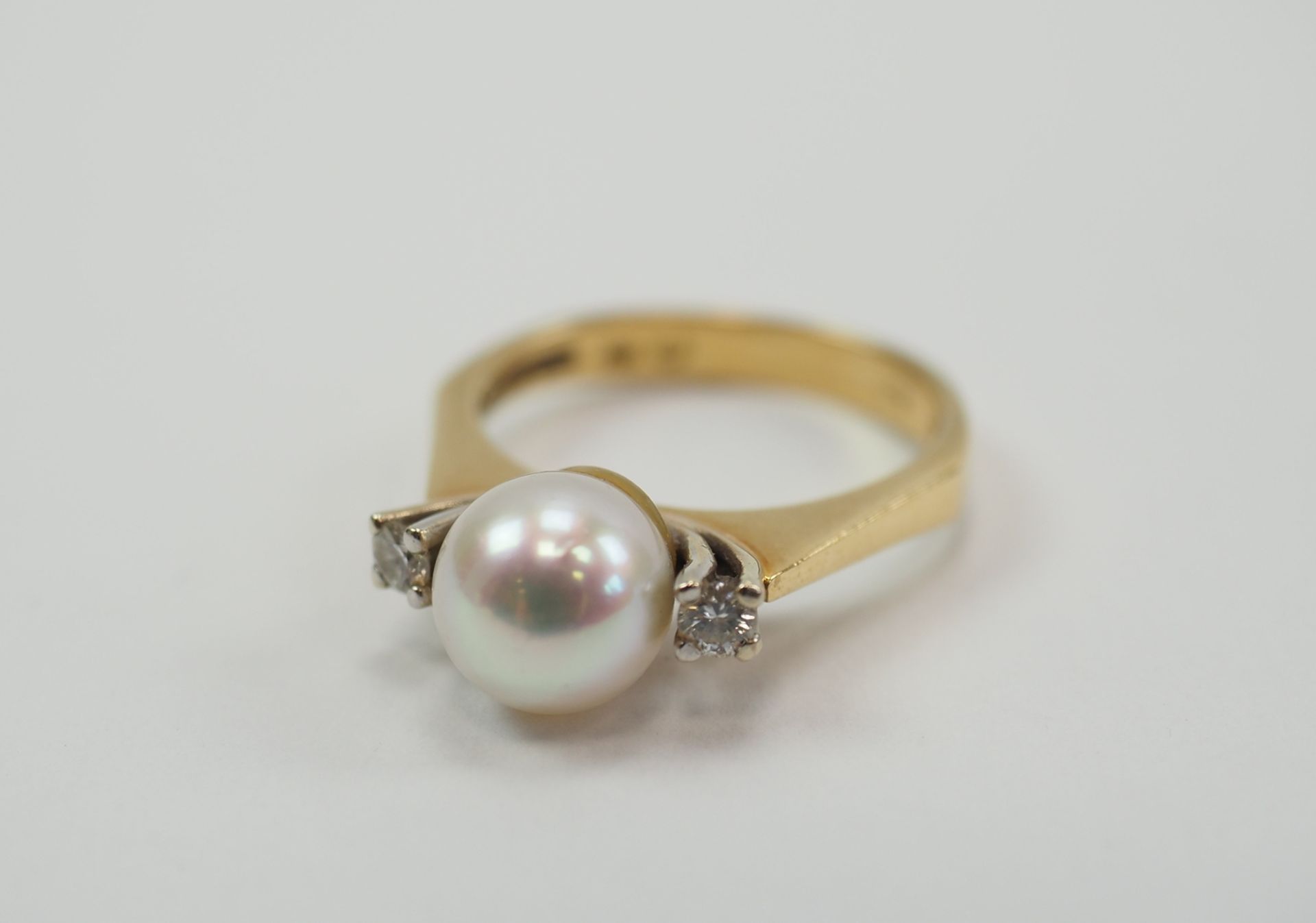 Perlenring mit zwei Diamanten. GOLD 18K. - Image 2 of 6