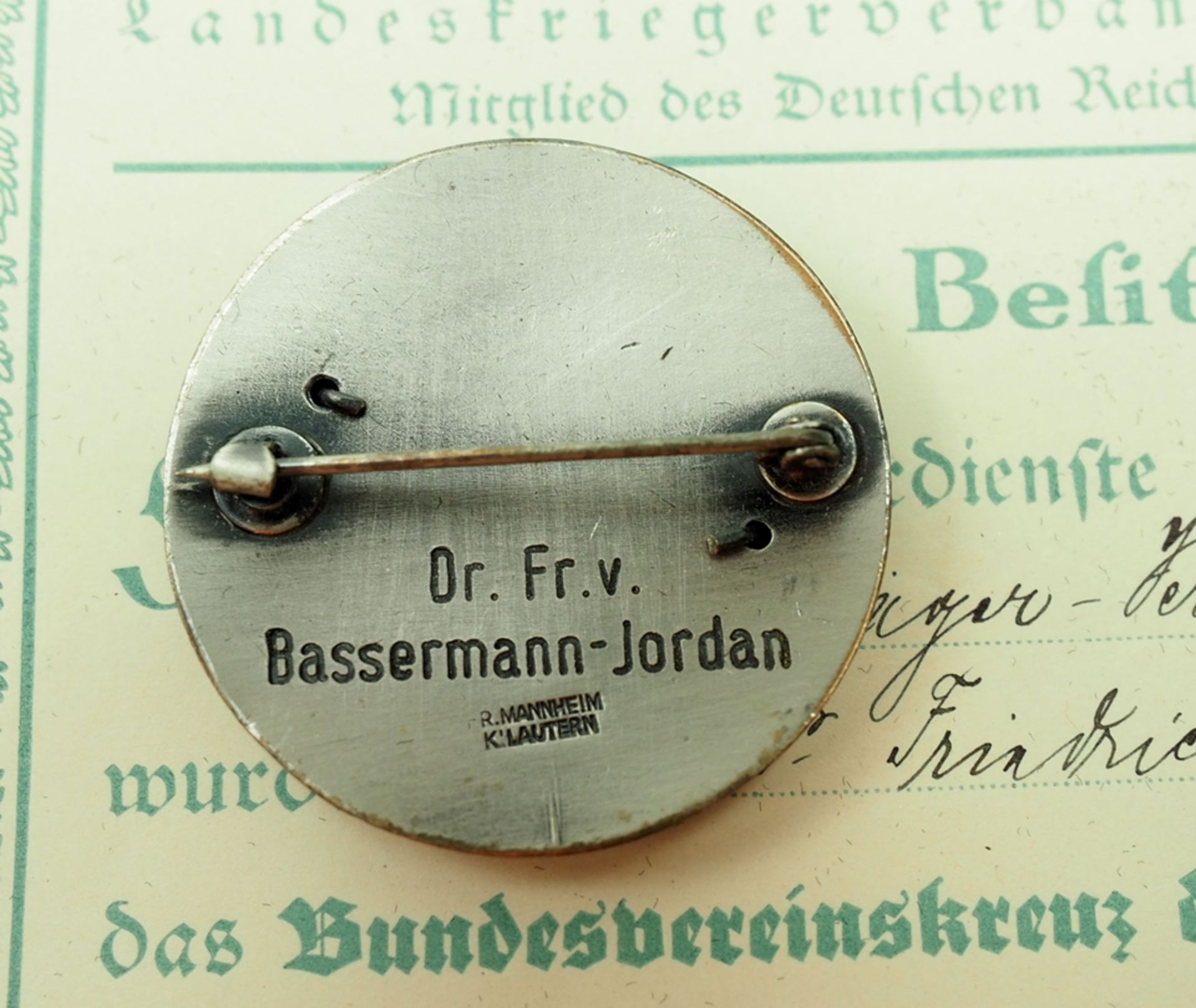 Geheimrat Dr. jur. Friedrich von Bassermann-Jordan: Vereins- und Mitgliedsabzeichen, mit Urkunde. - Bild 2 aus 3