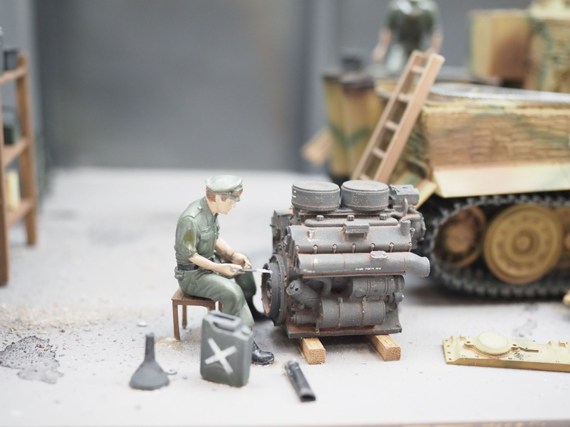 Wehrmacht Diorama einer Panzer Werkstatt. - Bild 2 aus 4