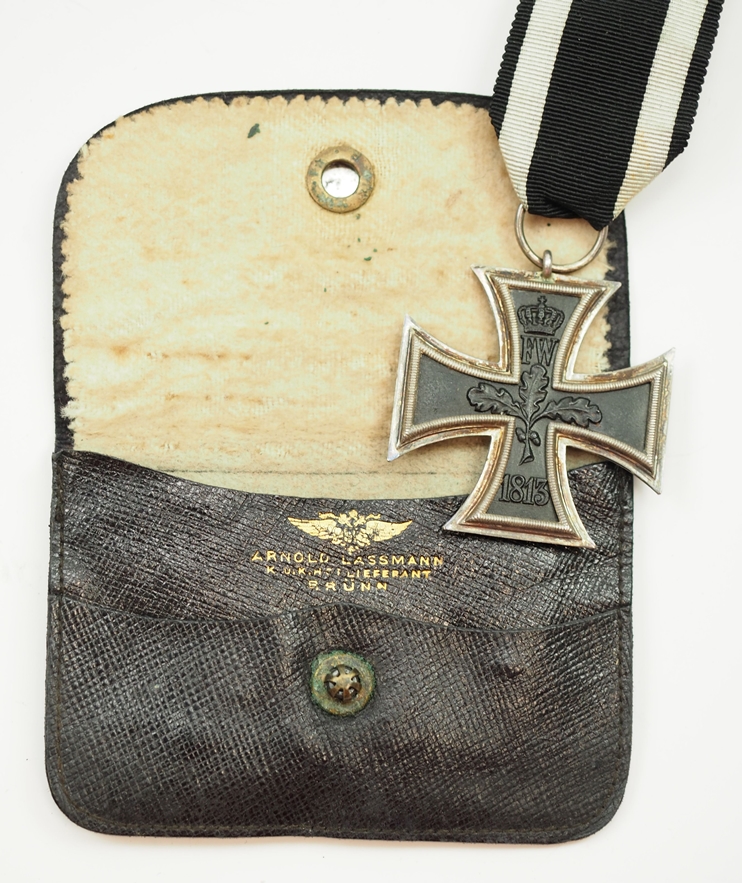 Preussen: Eisernes Kreuz, 1914, 2. Klasse, in Ledertasche. - Bild 2 aus 2