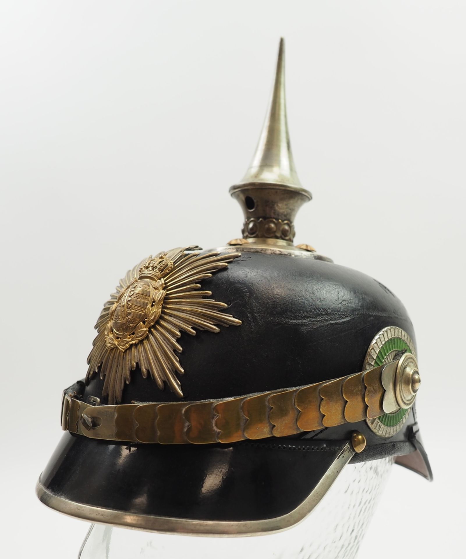 Sachsen: Pickelhaube für Offiziere im 1. Königlich Sächsischen Leib-Grenadier-Regiment Nr. 100.