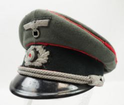 Wehrmacht: Schirmmütze für Offiziere der Artillerie.