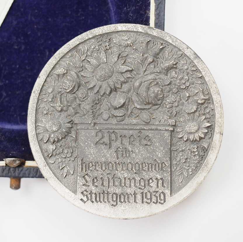 Reichsnährstand: Medaille 2. Preis für hervorragende Leistungen, Stuttgart 1939, auf der Reichsauss - Image 2 of 3