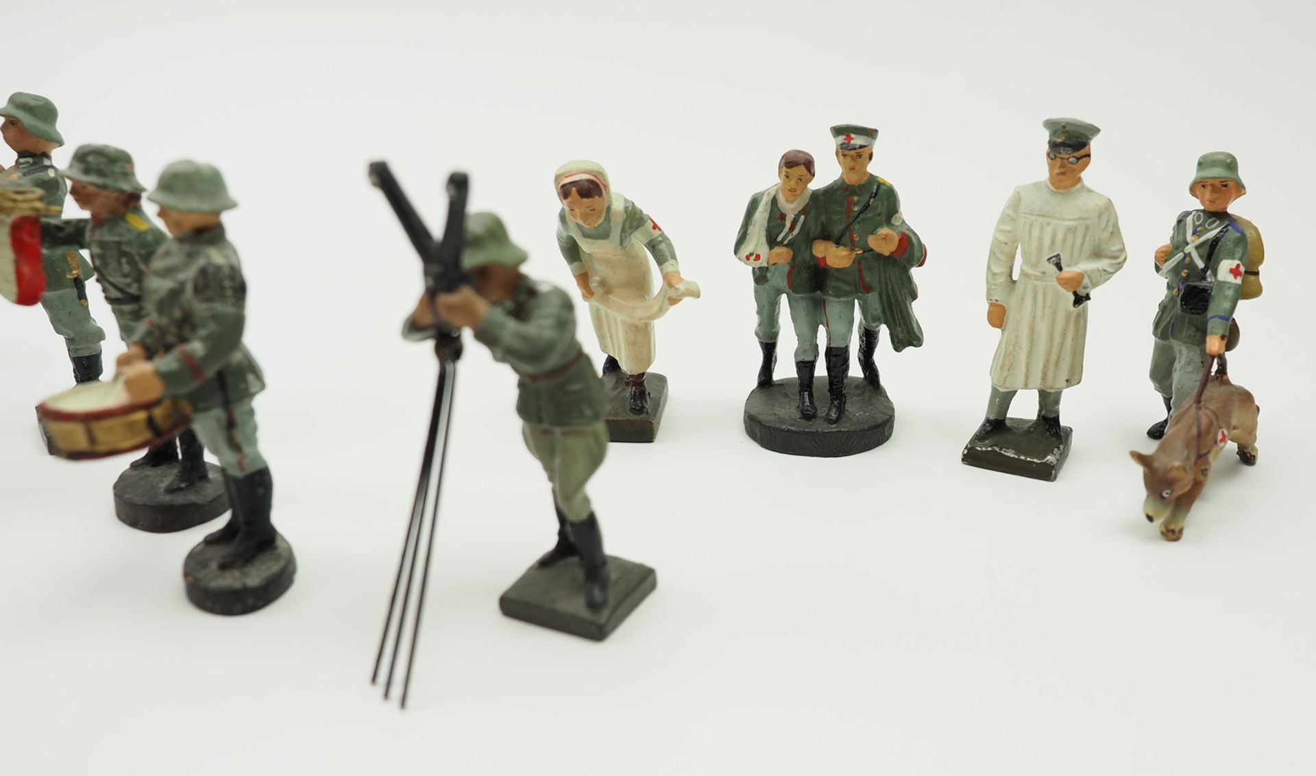 Lineol / Elastolin: Wehrmacht - 31 Figuren. - Bild 4 aus 5