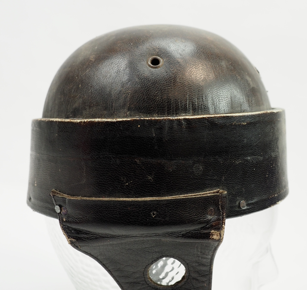 Spanien: Helm für Panzerbesatzungen. - Bild 3 aus 5