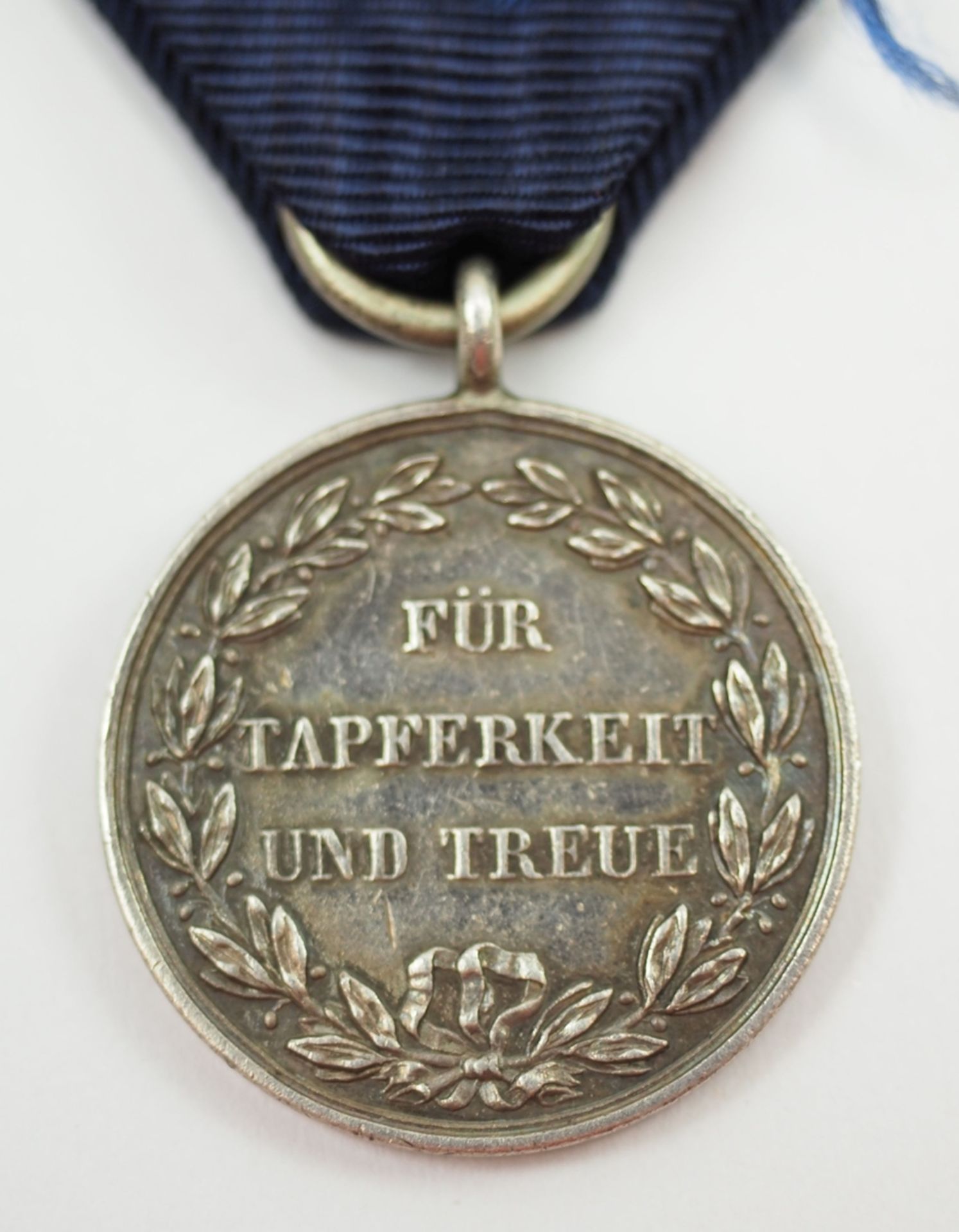 Württemberg: Militär-Verdienst Medaille, Karl, in Silber.  - Bild 3 aus 3