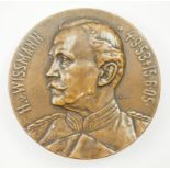 Bronzemedaille auf den Gouverneur von Deutsch-Ostafrika Hermann von Wissmann, im Etui.