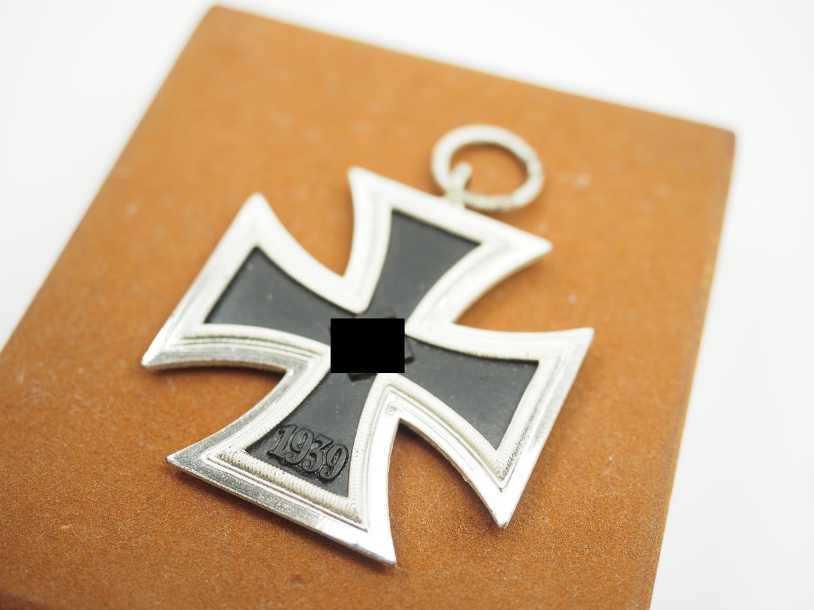 Eisernes Kreuz, 1939, 2. Klasse, im Etui - Mint. - Image 4 of 5