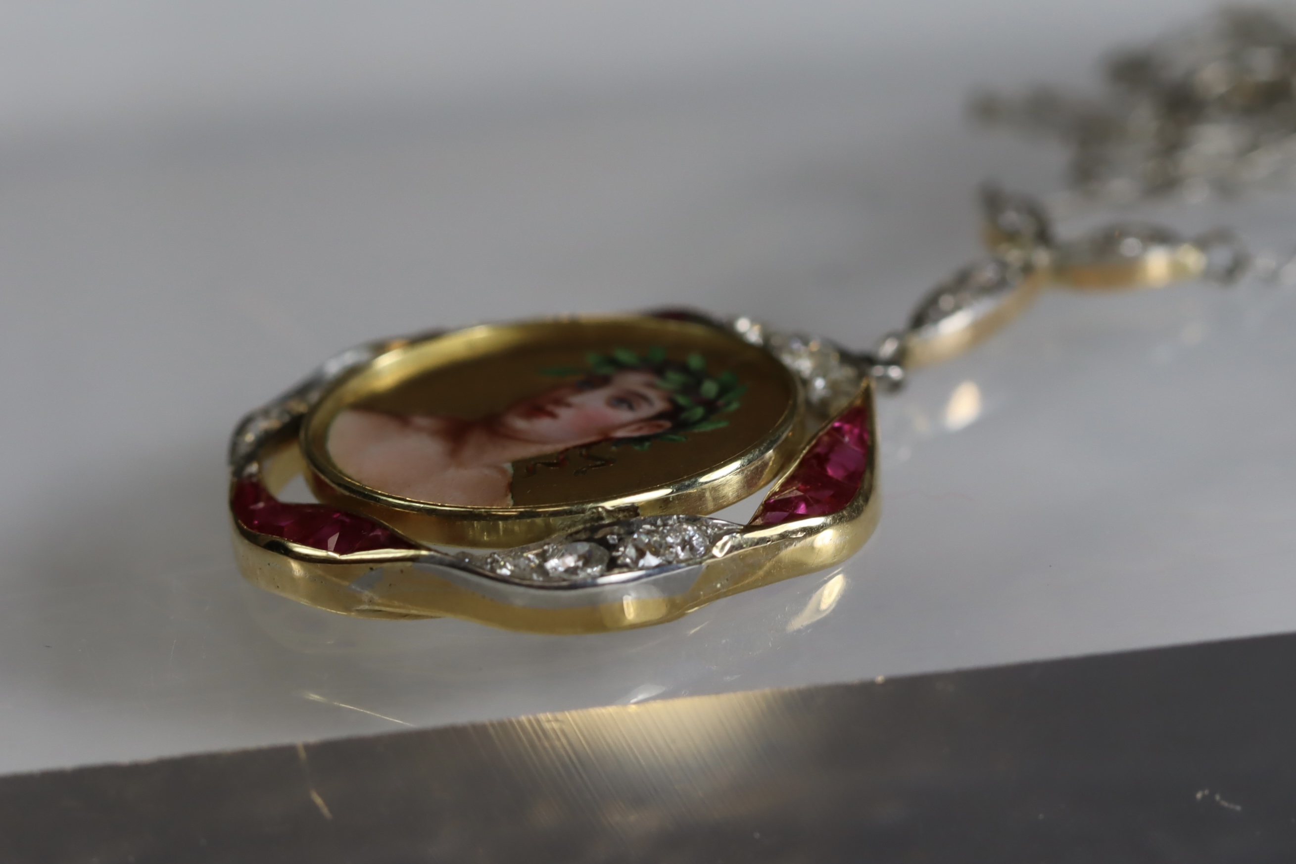 A Pretty Antique Enamel, 18 ct Gold, Ruby and Diamond Pendant,circa1890 the enamel portrait of a - Image 5 of 7