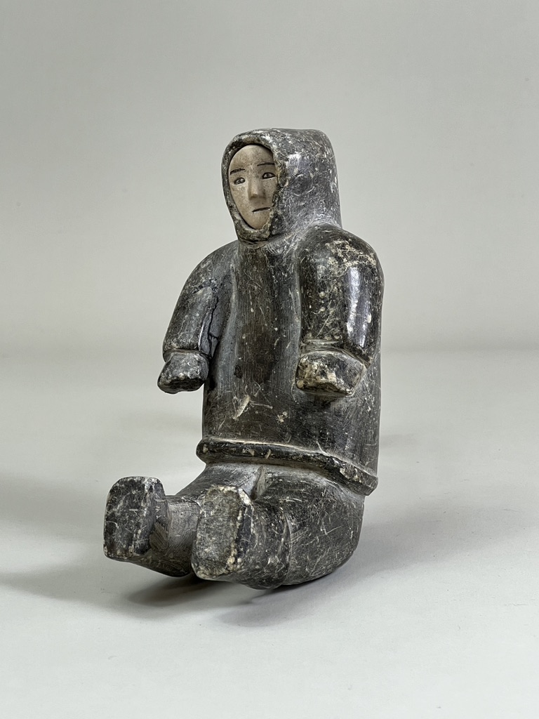 An Inuit Stone Figurine. Artic Canada ca. 1940's - Image 3 of 13