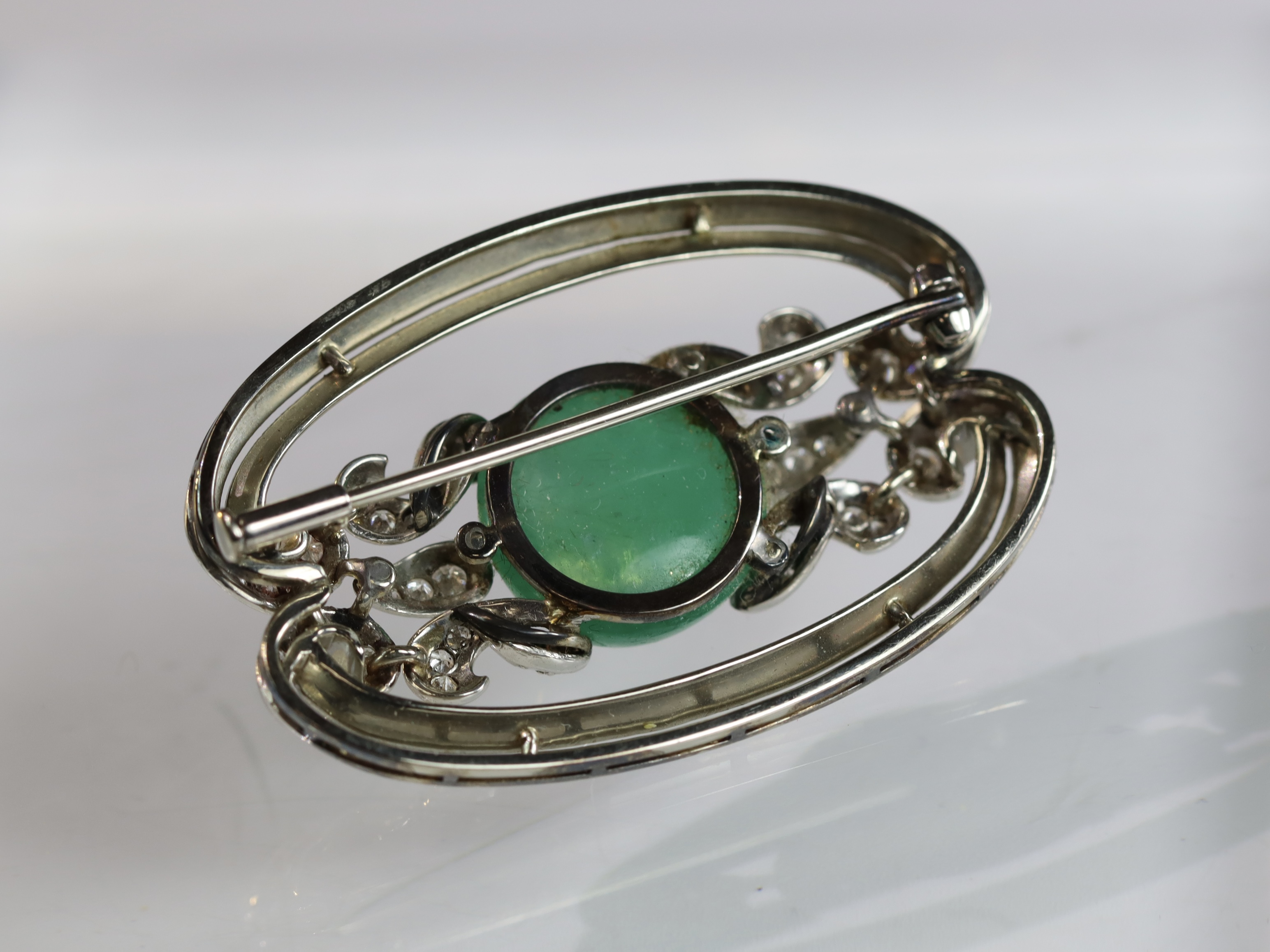 An Impressive 1940s Cabochon Emerald Diamond Brooch, set to the centre with a circular cabochon - Image 9 of 12