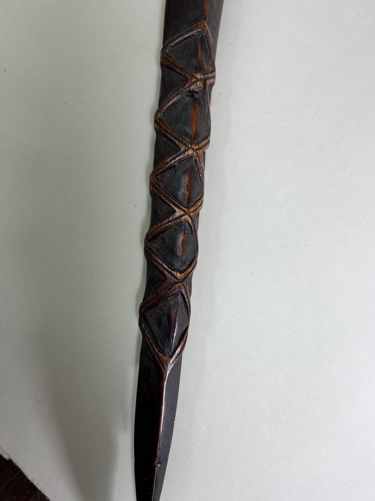 A Fine Prestige Wooden Staff Solomon Islands, Late 19th/early 20th century.This prestige staff - Image 6 of 6