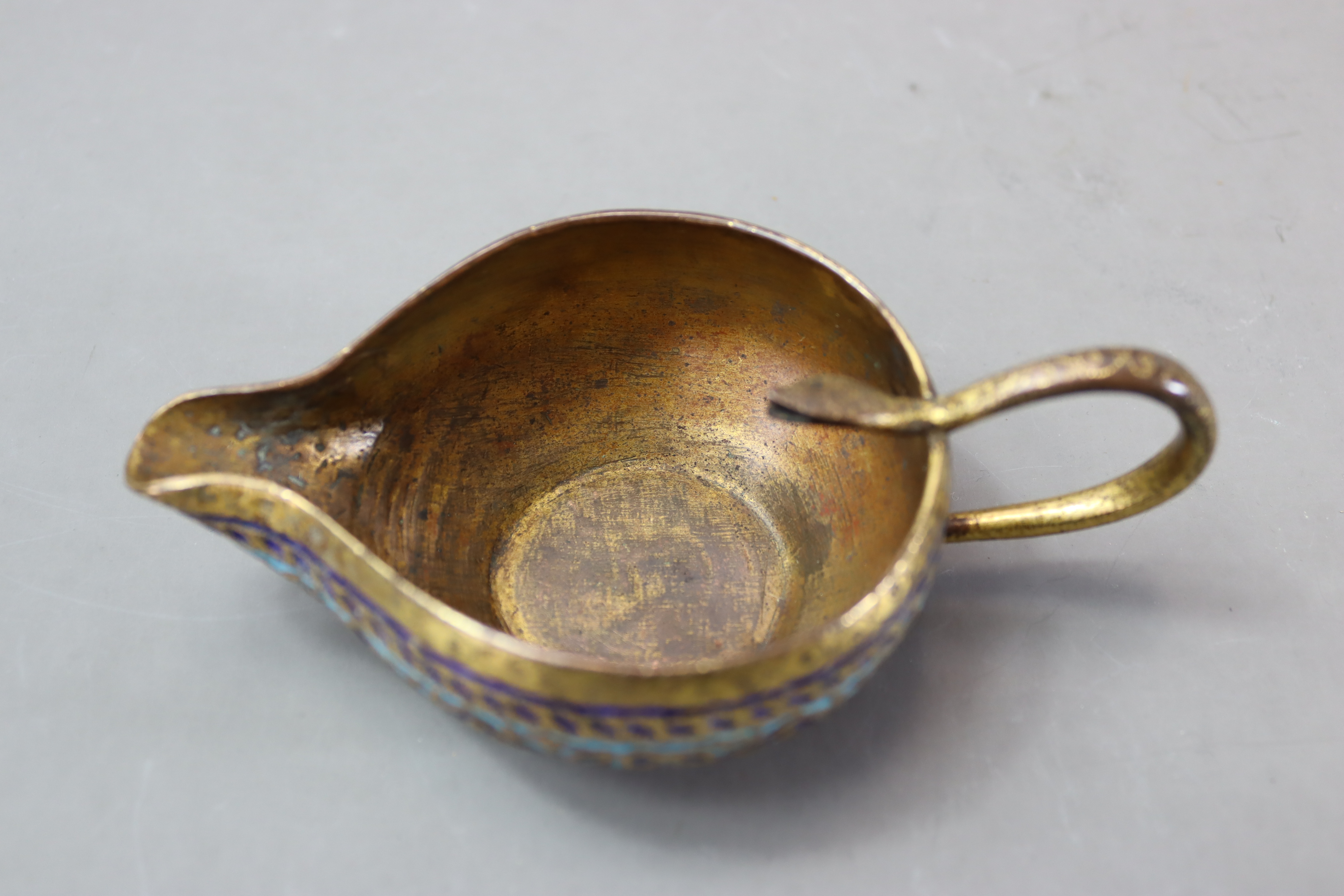 An Enamelled Gilt Copper Pourer, Kashmir,.c.1900 - Bild 7 aus 7