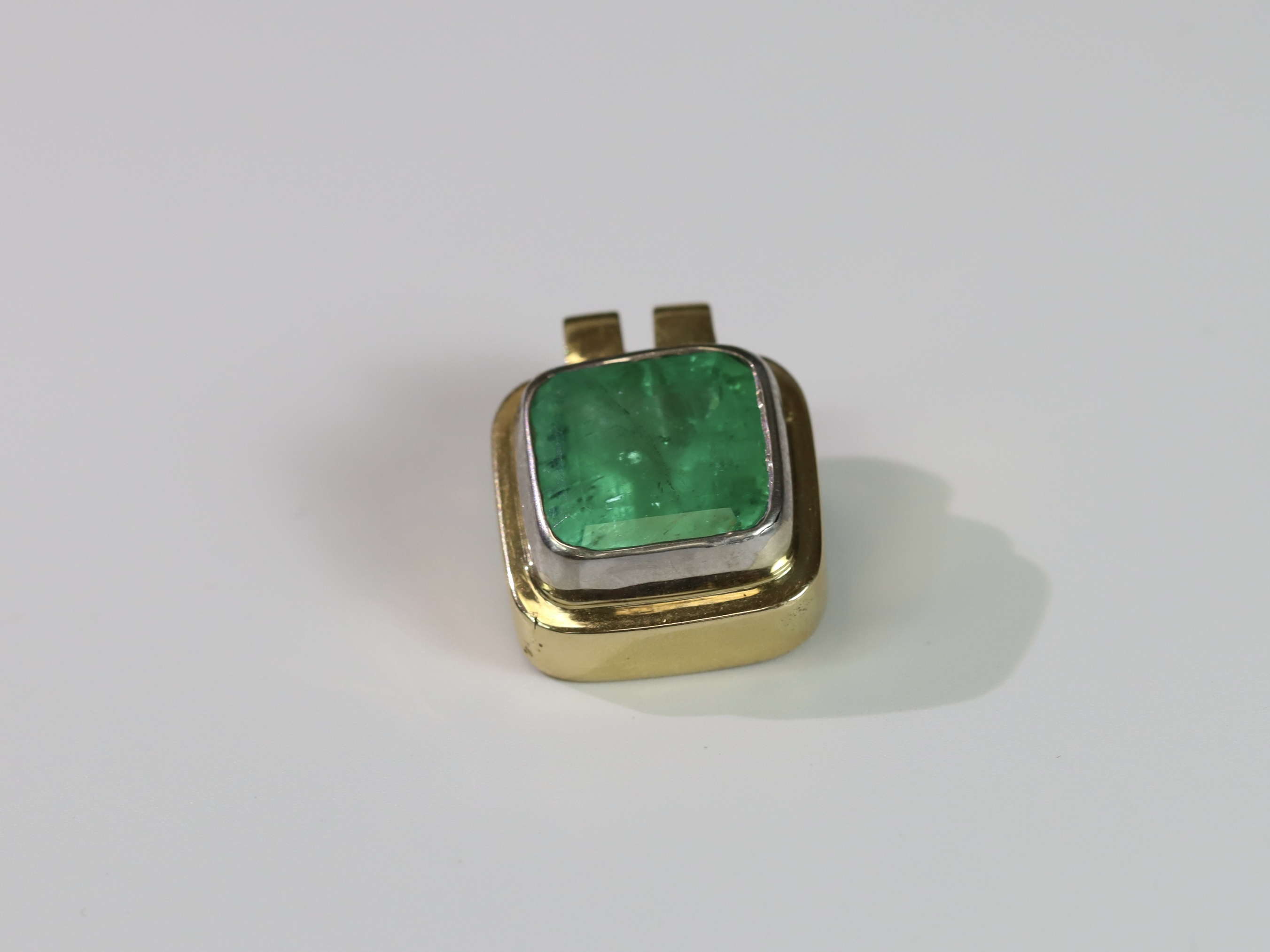 A Large Emerald Single Stone Pendant, the cushion shaped single stone emerald weighing approx. 12 - Image 3 of 10