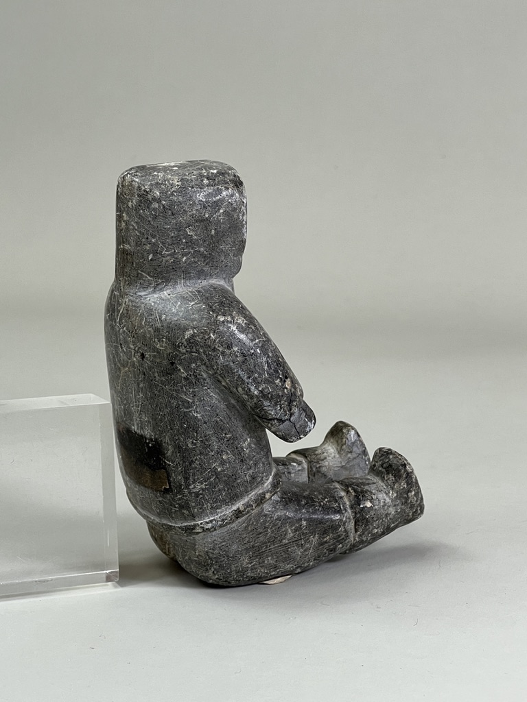 An Inuit Stone Figurine. Artic Canada ca. 1940's - Image 5 of 13