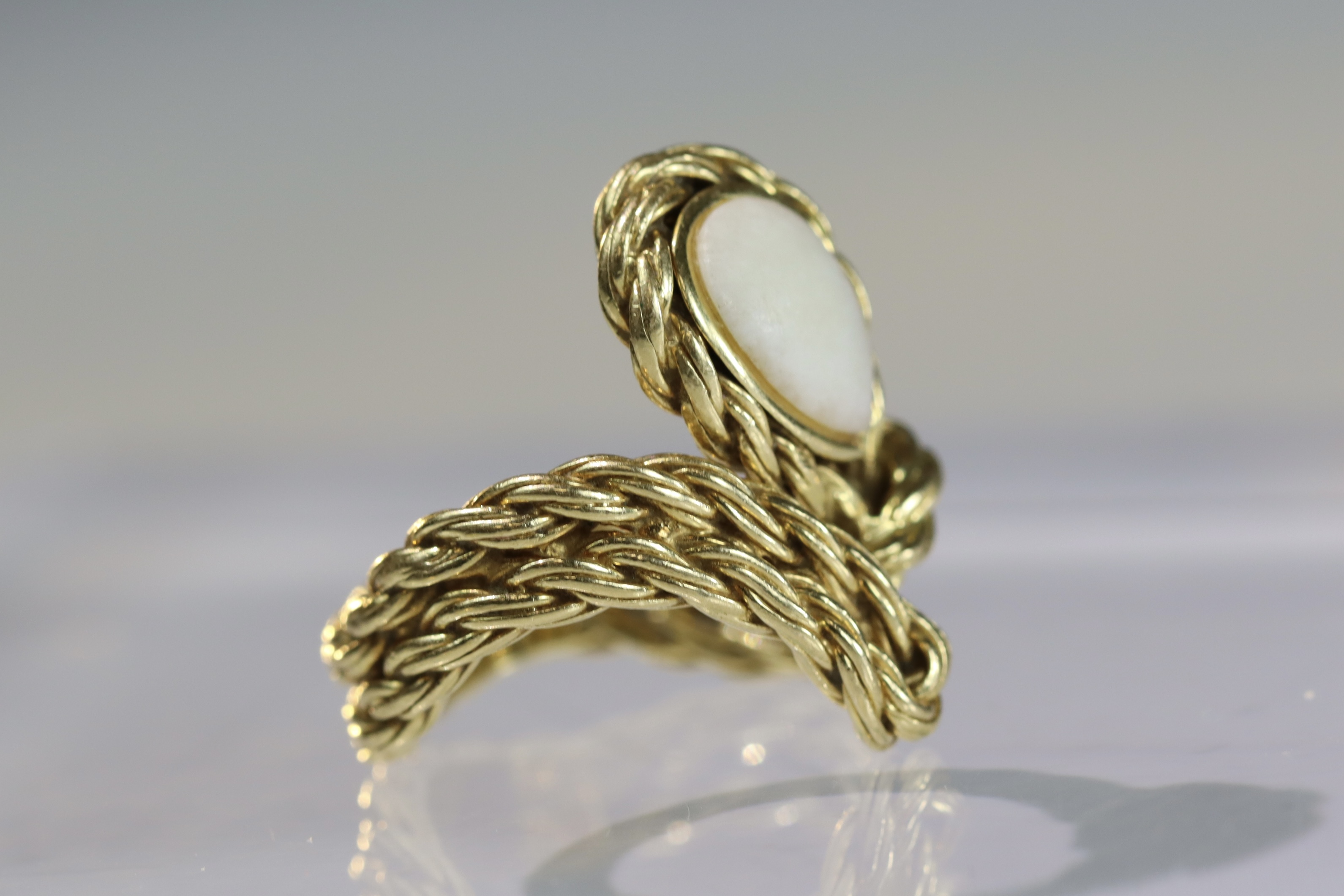A Kutchinsky White Coral Ring set in 18k Gold, signed in full.dated 1975 size j size j - Image 10 of 14