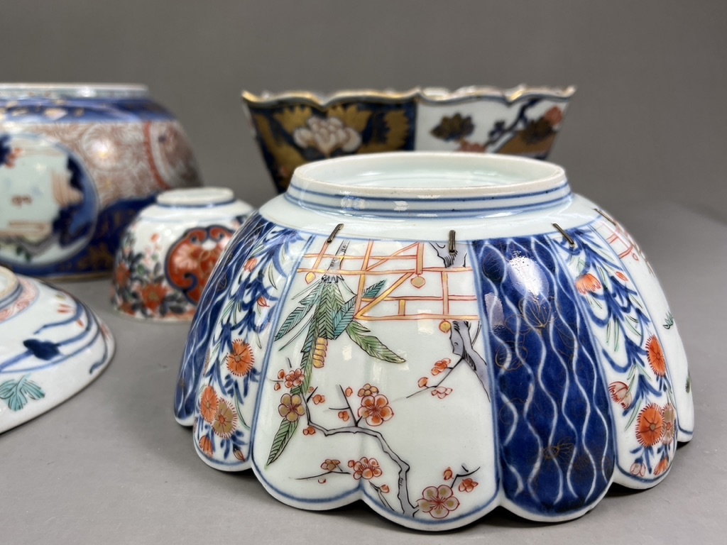 Five Japanese Imari Wares,c.1700the attractive group comprising a tureen, a deep faceted bowl, a - Image 7 of 12