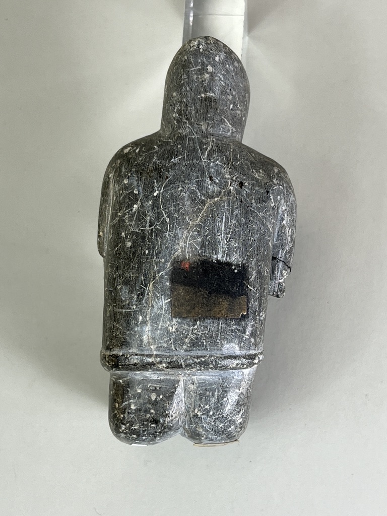 An Inuit Stone Figurine. Artic Canada ca. 1940's - Image 7 of 13