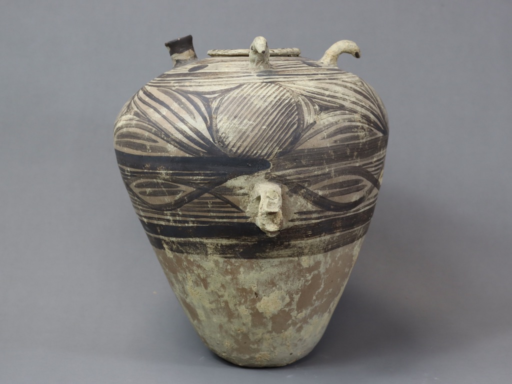 A Painted Pottery Jar, Majiayao cultureA painted pottery storage jar, Late Neolithic period, - Image 4 of 7