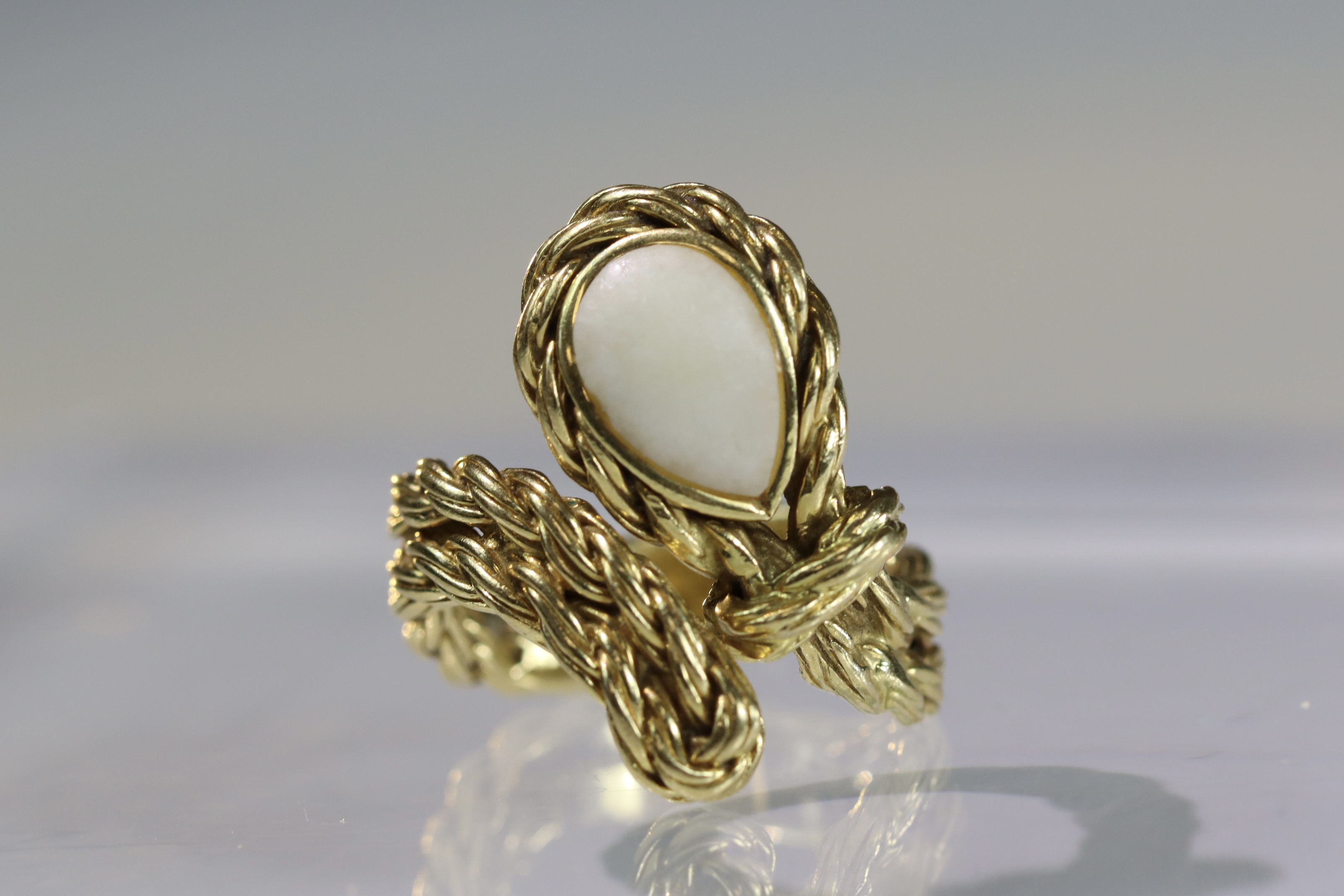 A Kutchinsky White Coral Ring set in 18k Gold, signed in full.dated 1975 size j size j - Image 11 of 14