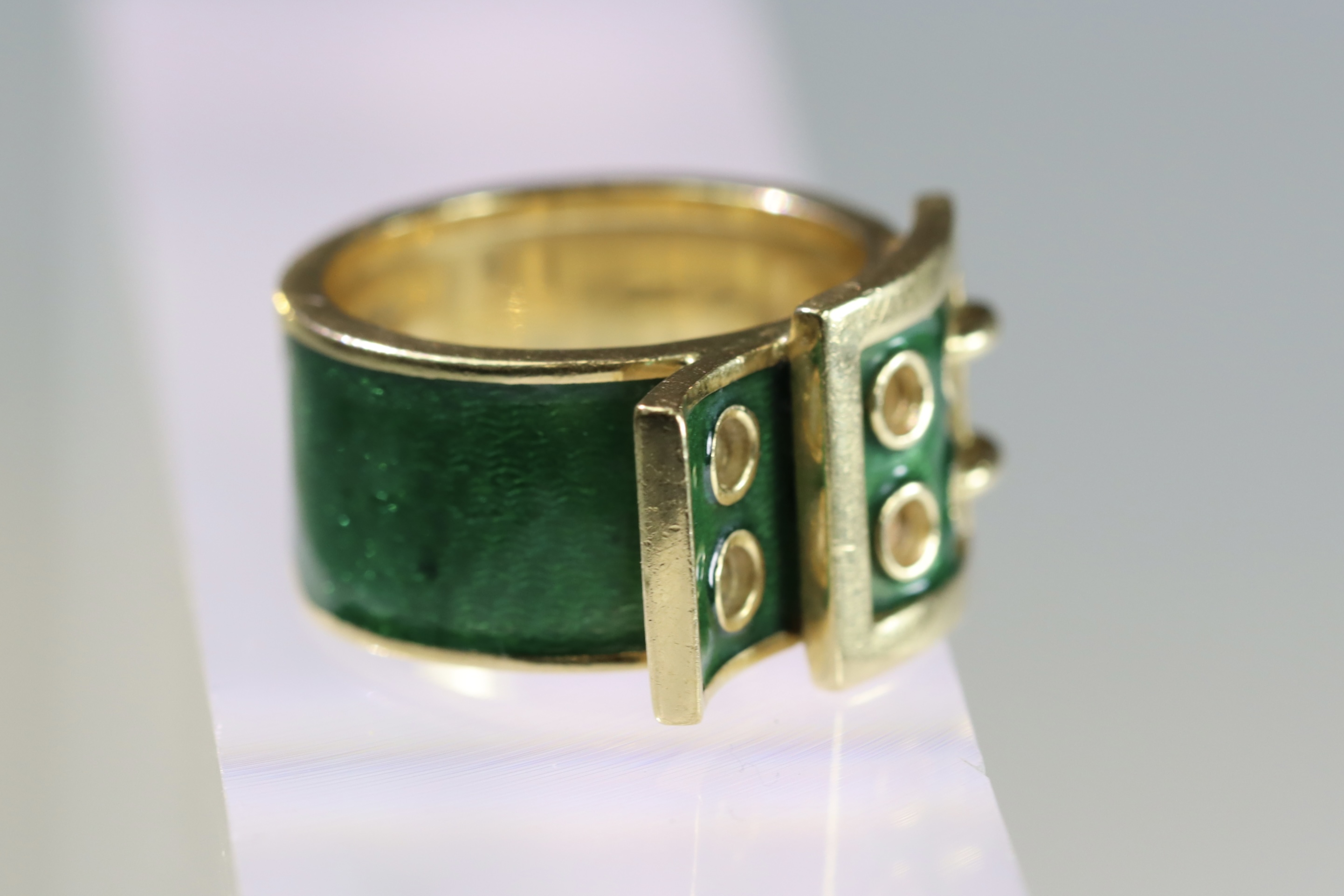 A Green Enamel and 18k Gold Ring, by Kutchinsky, in good condition, size L dated 1968 size L - Image 3 of 10