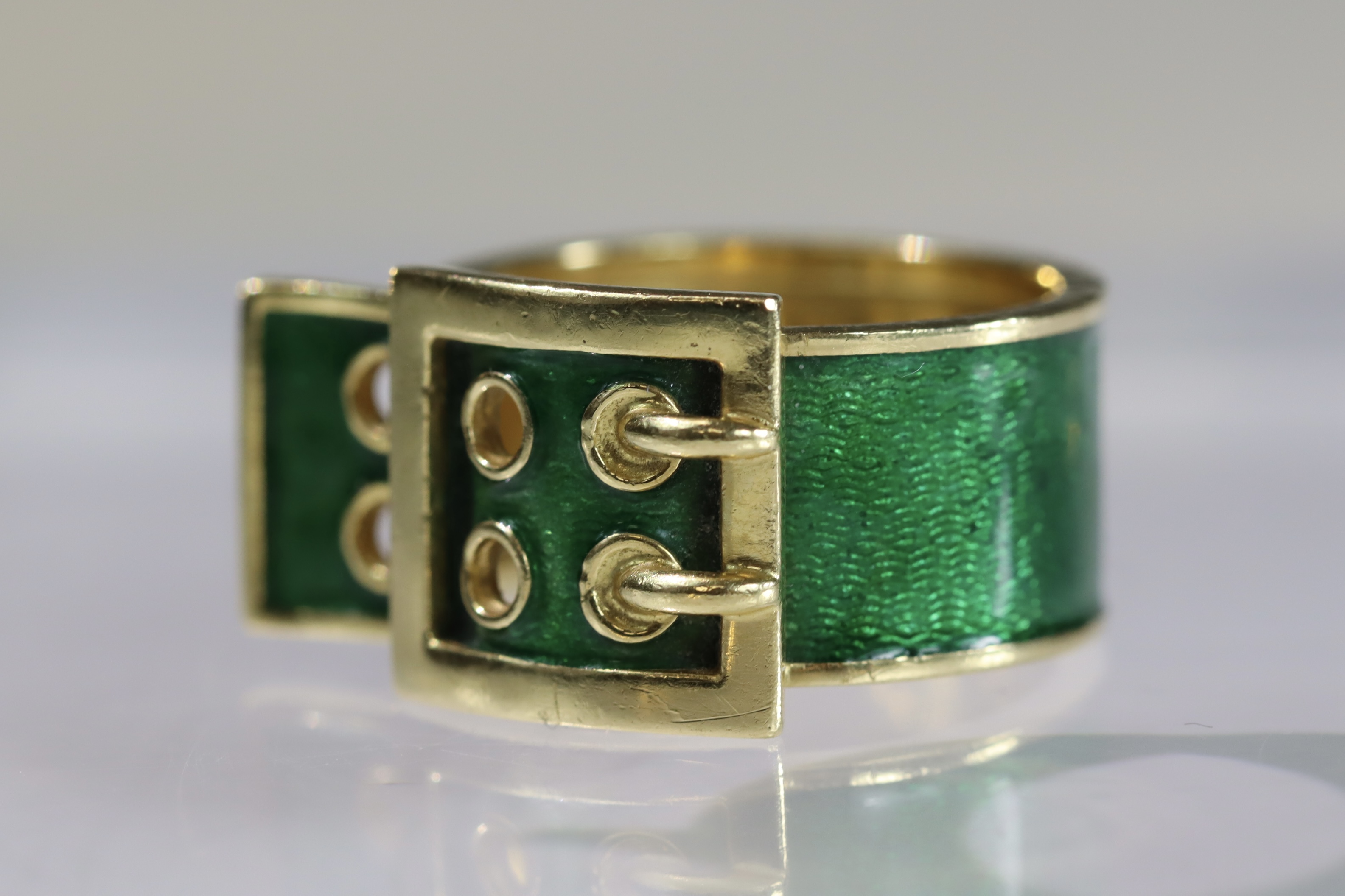 A Green Enamel and 18k Gold Ring, by Kutchinsky, in good condition, size L dated 1968 size L - Image 10 of 10