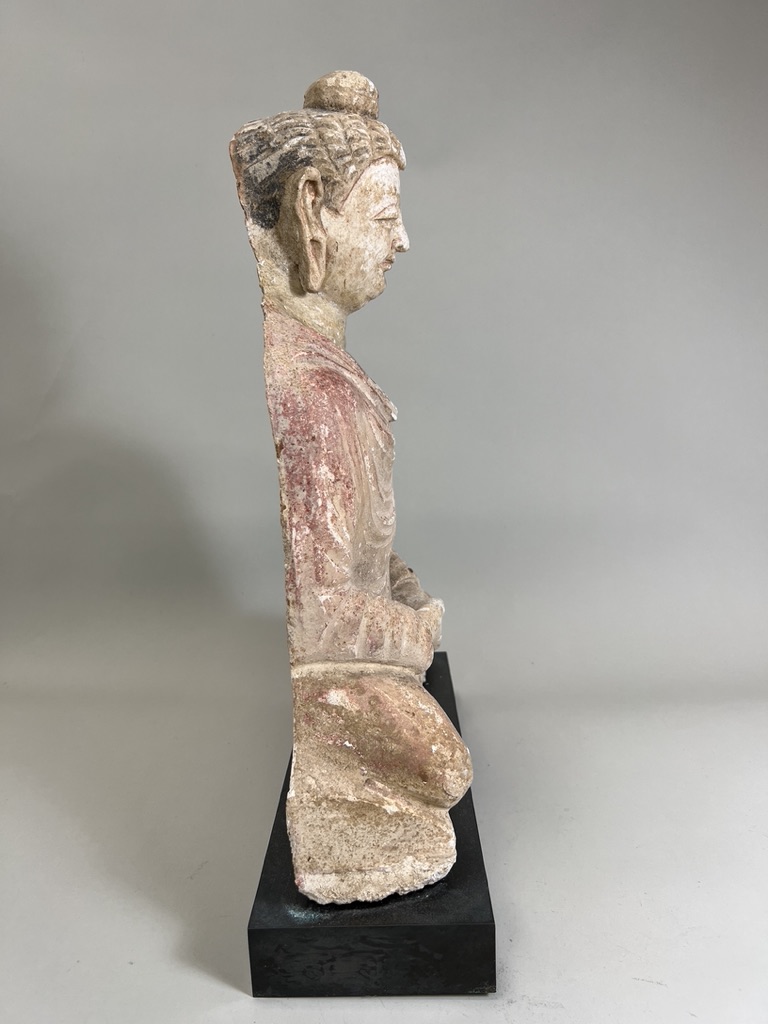 A Gandhara Buddha Figure. Ex Sotheby's. 5th/4th Century BC.A rare and extraordinary stucco - Image 5 of 6