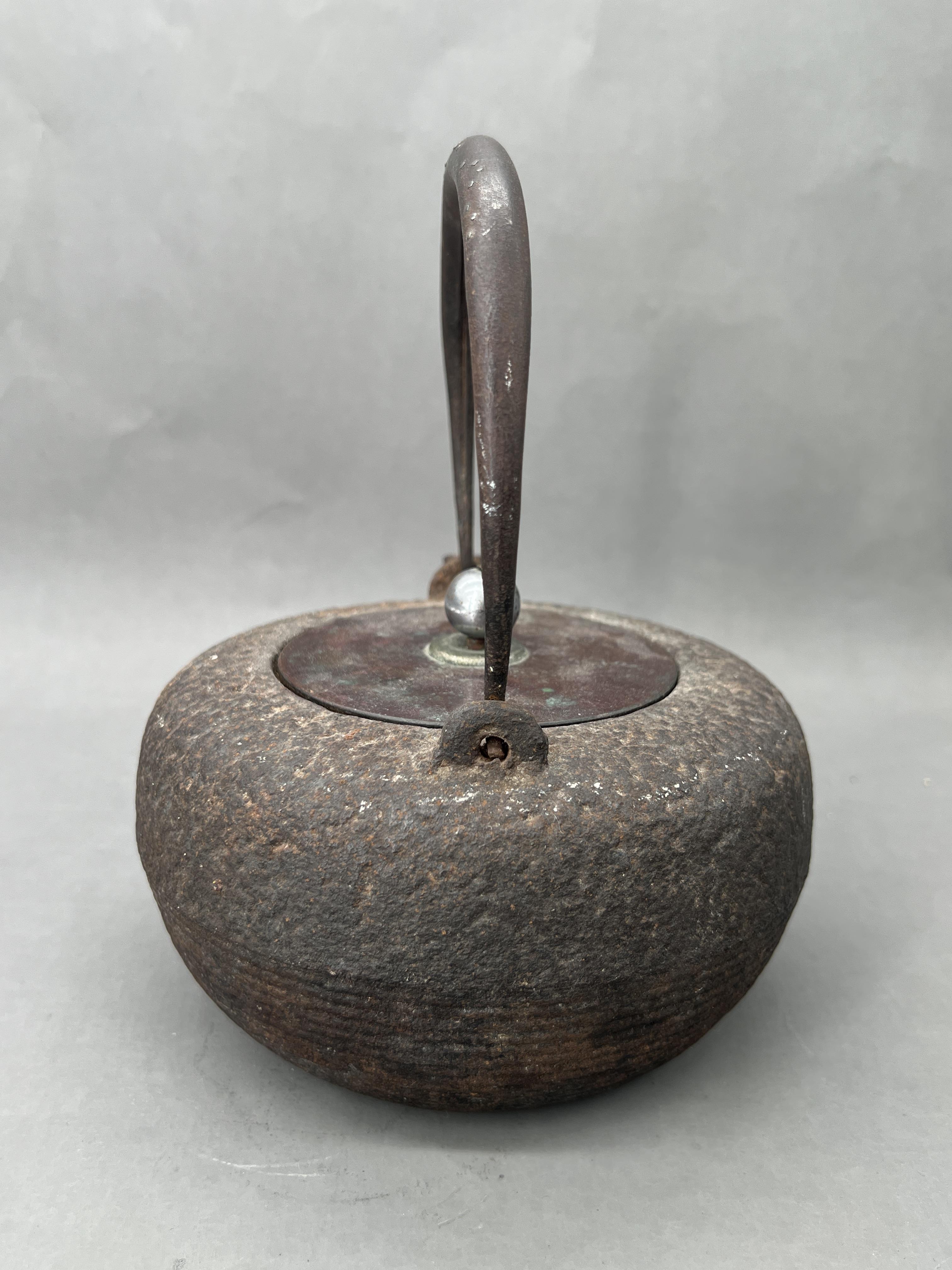 A Pair of Tetsubin Kettles, Japan, 19th Century.A pair of iron kettles (tetsubin) H:21cm, 25cm; - Image 13 of 17