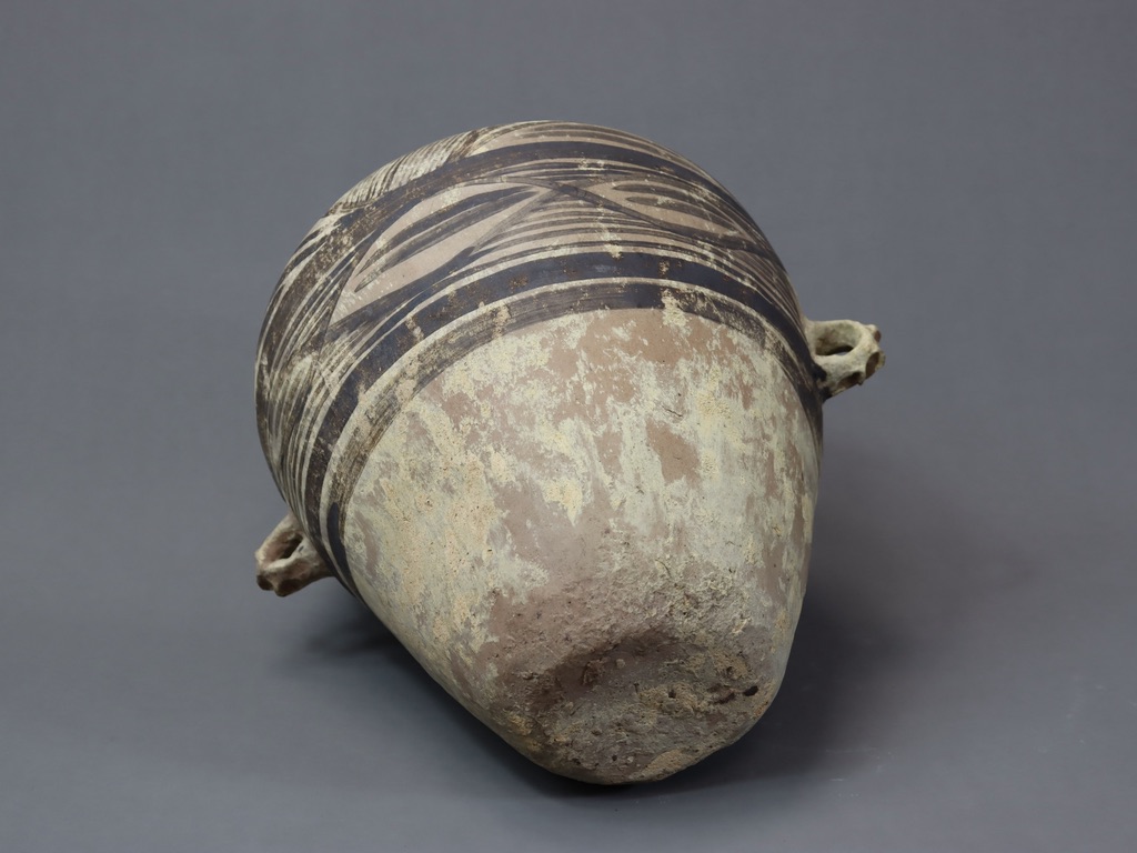 A Painted Pottery Jar, Majiayao cultureA painted pottery storage jar, Late Neolithic period, - Image 7 of 7