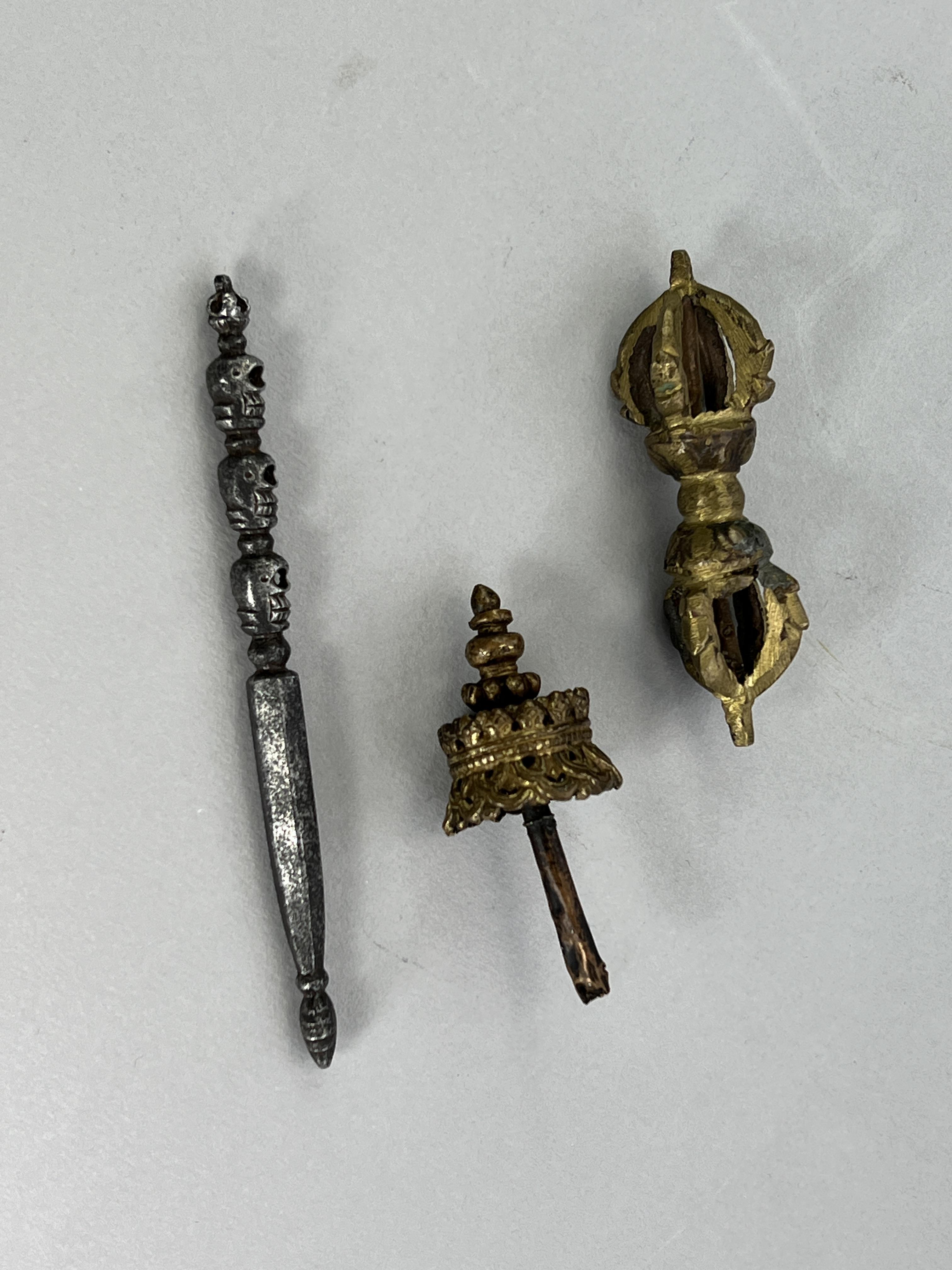 A Bronze Double Vajra, a Canopy, and a white metal Sceptre with skulls,19th centuryA Bronze Double - Image 2 of 7