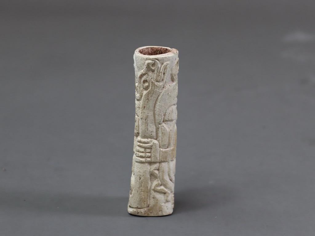 A Chavin Culture Bone Carving with Mythical Deities. Peru 900-250 BC.A good Chavin carving on - Image 4 of 6