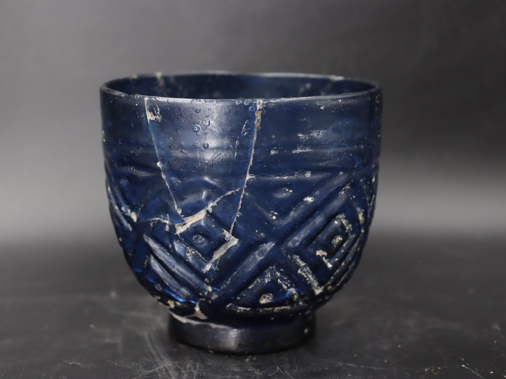 A Sasanian linear-cut blue glass bowl, 11th/12th CenturyA Sasanian linear-cut blue glass bowl, - Image 6 of 7